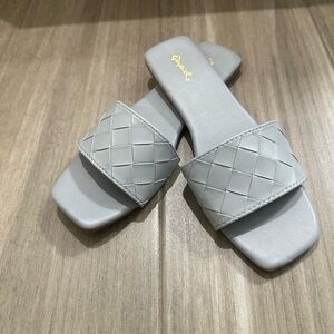 Qupid Gray Women’s Sandals-New-Never Been Worn-Size 7.5